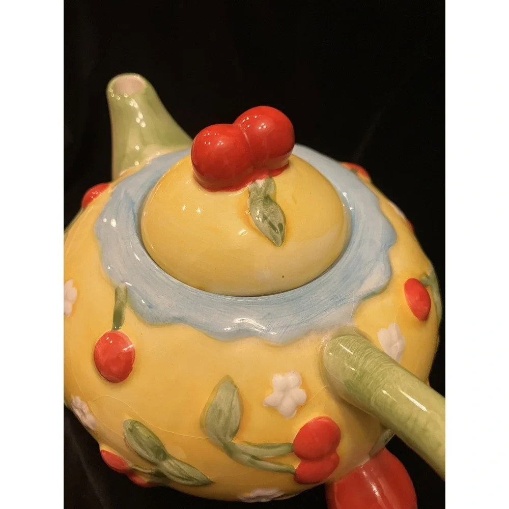 Oneida Cherries Jubilee Yellow Red Floral Ceramic Country Teapot Discontinued